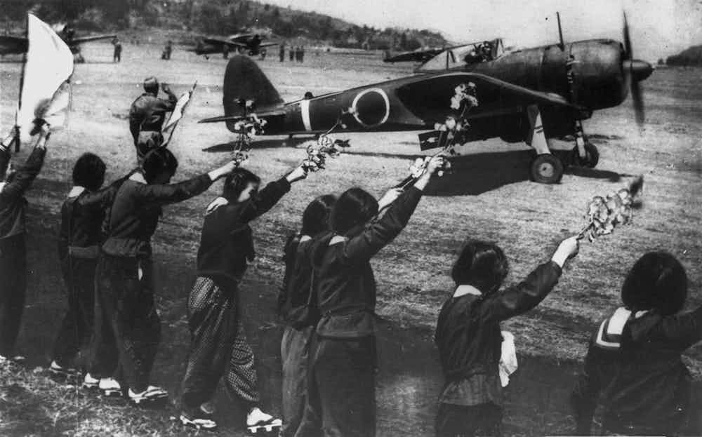 写真【2/2枚】 元特攻兵を取材した記者が見た「あの花が咲く丘で、君とまた出会えたら。」 特攻は〝作戦の外道〟 彰が身を投じた無謀な体当たり